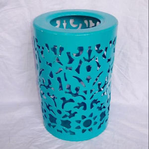 Soporte votivo recubierto de polvo redondo de metal de pie para uso de bebidas - Product Image 1