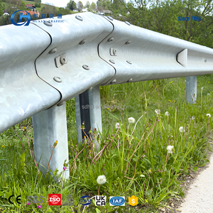 Barandilla de carretera galvanizada personalizada de acero anticorrosión, barandilla de protección de carretera de tres ondas para carretera - Product Image 6