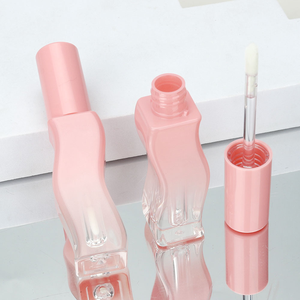 Brillo Labial Humectante con Logotipo Personalizado, Envío en Dos Días, Brillo Labial Vegano Transparente, Lápiz Labial Líquido Brillante, Marca Privada, Aplicador Grande - Product Image 5