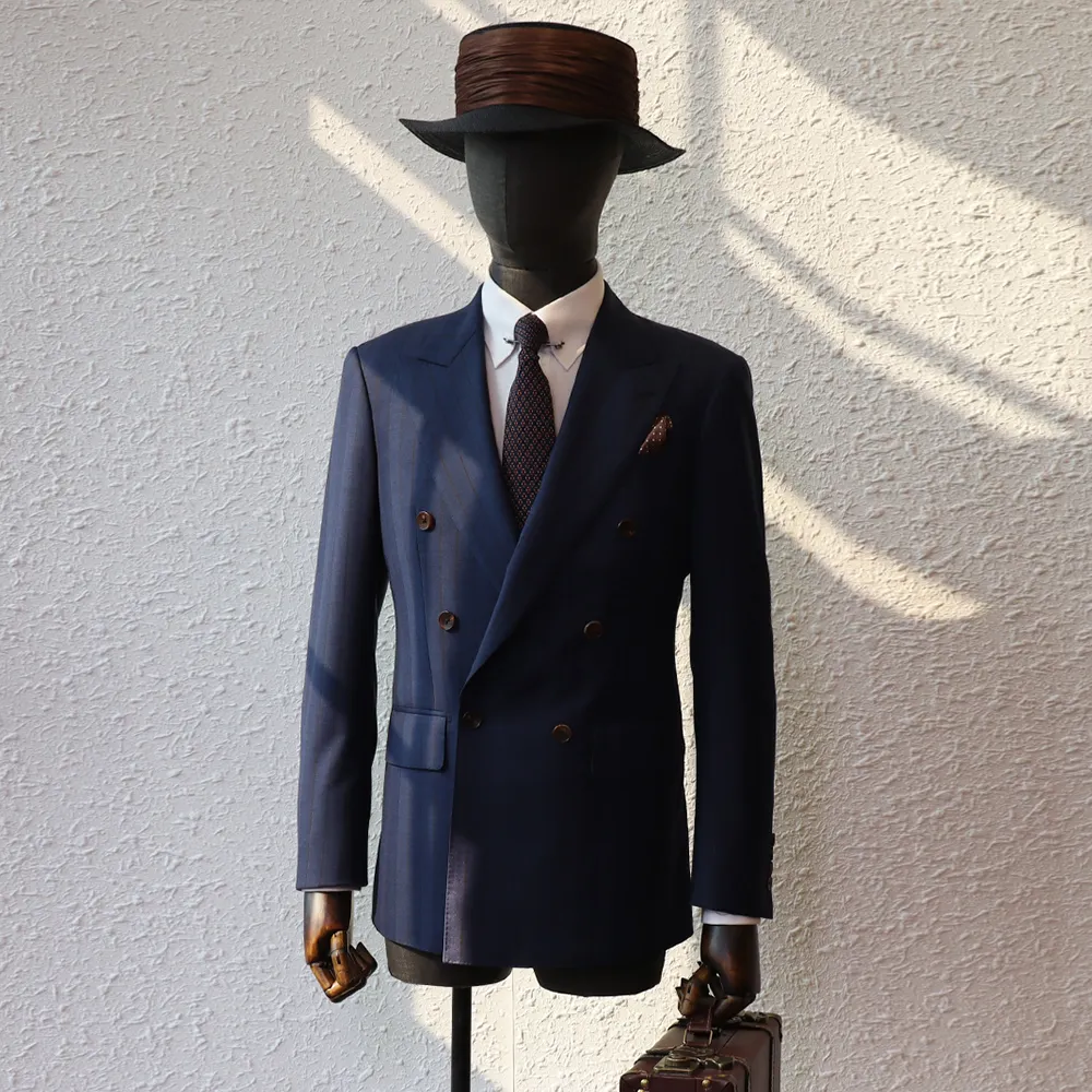 सीएमटी हस्तनिर्मित कस्टम सूट बेस्पोक हाफ कैनवास टेलरिंग ने दर्जी की दुकान के लिए डबल ब्रेस्टेड ब्रिटिश स्टाइल पुरुष सूट बनाया