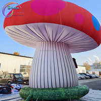 Maison de champignon gonflable de dessin animé avec souffleur gratuit pour les terrains de jeux pour enfants et les événements en plein air