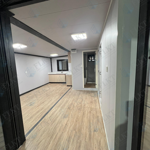 <span class=keywords><strong>Maison</strong></span> conteneur préfabriquée de luxe FLKT, <span class=keywords><strong>clé</strong></span> <span class=keywords><strong>en</strong></span> <span class=keywords><strong>main</strong></span>, entièrement meublée, extensible, 2 chambres, prête à l'emploi, <span class=keywords><strong>maison</strong></span> modulaire compacte - Product Image 4