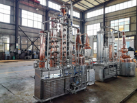 Distillateur en cuivre de 100L 200L 300L 400L 500L D Distillateur d'alcool d'équipement Y Micro Distilling E