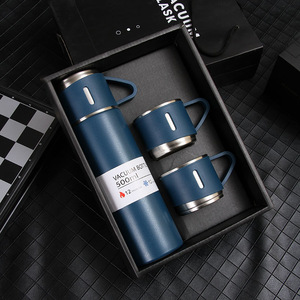 <span class=keywords><strong>Set</strong></span> di <span class=keywords><strong>Tazze</strong></span> da Caffè con Logo Personalizzato, Thermos Portatile in Acciaio Inox da 500ml, Borraccia Termica con <span class=keywords><strong>Due</strong></span> <span class=keywords><strong>Tazze</strong></span> per Caffè e Tè, <span class=keywords><strong>Set</strong></span> Regalo in Confezione - Product Image 1