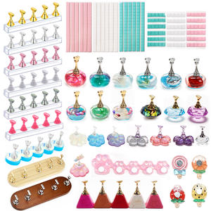 Support pour ongles Base diamantée <span class=keywords><strong>Argile</strong></span> Affichage Pratique Rack Ongles Accessoires Manucure Accoudoir Affichage Pratique Stand Nail Tools - Product Image 1