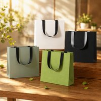 Premium Geschenktüten mit Eigenem Logo und Bandhenkeln, Luxuriöse Recycelte Karton-Einkaufstaschen für Boutiquen und Einzelhandel