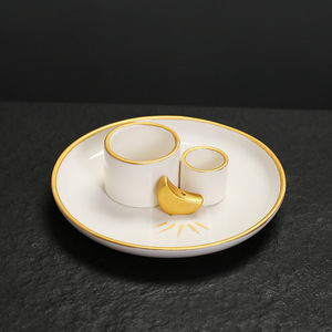 Plateau <span class=keywords><strong>de</strong></span> combustion transfrontalier en céramique pour sauge blanche <span class=keywords><strong>de</strong></span> Californie, design créatif, avec motif Lune Dorée, servant également <span class=keywords><strong>de</strong></span> bougeoir, et accompagné d'une assiette en bois du Pérou - Product Image 4
