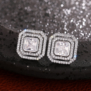 Orecchini a Perno Quadrati Cavi per Donne, Design Geometrico, Accessori per Orecchie da Indossare Quotidianamente - Product Image 4