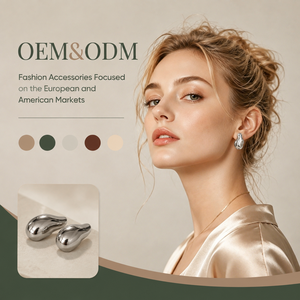 ต่างหูแบบติดหู OEM ODM ขายส่ง ต่างหูทรงหยดน้ำชุบทองแบบกลวง เงางาม รูปทรงหยดน้ำ เครื่องประดับสำหรับผู้หญิง - Product Image 1