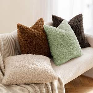 2025 nuevas fundas <span class=keywords><strong>de</strong></span> almohada <span class=keywords><strong>de</strong></span> sofá lisas minimalistas nórdicas diseño moderno <span class=keywords><strong>funda</strong></span> <span class=keywords><strong>de</strong></span> almohada <span class=keywords><strong>de</strong></span> tela rizada cálida <span class=keywords><strong>de</strong></span> <span class=keywords><strong>invierno</strong></span> <span class=keywords><strong>de</strong></span> alta calidad - Product Image 5