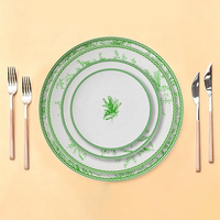 Service de table de luxe en porcelaine fine, motif muguet vert, assiettes à steak, bols à soupe, tasses et soucoupes pour décoration de mariage