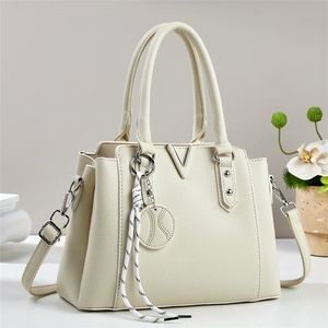 Bolso de Mano Versátil para Mujer, Bolso de Hombro Casual para Uso Diario, Bolso Bandolera de Gran Capacidad para Viajes, Estilo Transfronterizo - Product Image 3