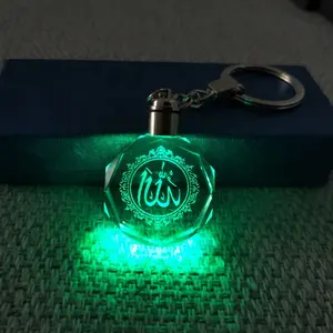 Günstige Großhandel Islam LED Kristall Schlüsselbund custom 3d laser gravur Muslimischen Kristall Keychain für Werbe geschenk