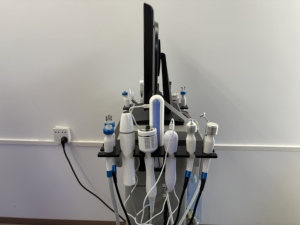 Appareil de beauté pour le visage à jet d'oxygène 18 en 1, en acier inoxydable, pour resserrer la peau, éclaircir et nettoyer le visage - Product Image 5