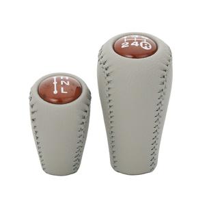 Pommeau de levier de vitesse en cuir pour voitures Toyota Prado à transmission manuelle, conception ergonomique - Product Image 4