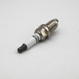 Bujía de iridio usada 12290-RBJ-003 12290-R48-H01 12290-R62-H01 para <span class=keywords><strong>Honda</strong></span> Jazz Stream Odyssey City-motor diésel japonés - Product Image 4