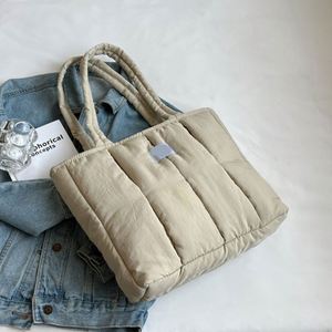 Nuevo Bolso Tote Acolchado de Algodón Suave, Personalizado de Fábrica, Ligero y Portátil para Mujer - Product Image 3