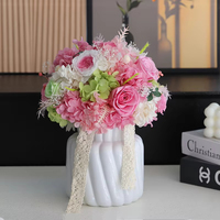Groothandel Elegante Bruidsboeket met Handgeknoopte Rozen en Baby's Adem, Ge conserveerde Bloemen voor Bruidsevenementen, OEM Aanbod, Moederdag