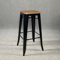 Tabouret de bar en métal noir et acier