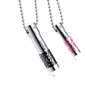 Collar de acero inoxidable con silbato para aromaterapia y alivio de la ansiedad, difusor de aceites esenciales con diseño 'Only Love' - Product Image 1