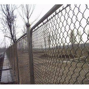 Clôture en treillis métallique galvanisé à chaud sur mesure pour terrains de sport, résidentiel et commercial, respectueuse de l'environnement - Product Image 2