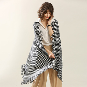 Bufanda de Lana de Lujo con Diseño de Pata de Gallo, Borlas en los Cuatro Lados, Larga y Cálida, Multifuncional, para Otoño e Invierno, para Mujer - Product Image 5