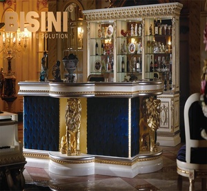 Mueble Bar de Madera Maciza de la Familia Real, Pintado a Mano en Dorado, con Vinoteca y Decoración de León - Product Image 1