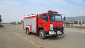 Camión de Bomberos Pequeño 4x4 con Espuma y Agua, 2000L, Vehículo Todoterreno para la Lucha Contra Incendios - Product Image 6