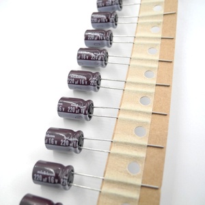 Condensatori Elettrolitici in Alluminio Originali UPS1C221MPD1TD 16 V Radiali <span class=keywords><strong>2000</strong></span> Hrs 105 ° <span class=keywords><strong>C</strong></span> - Product Image 1