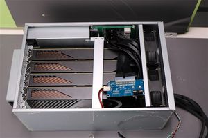 High-Bandwidth 4-GPU <b>Tower</b> External Graphics Enclosure SFF8654 Interfaces PCIe 4.0x16 -8i <b>Cooling</b> System Stock - Product Image 2