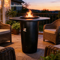 Brasero à gaz en métal au design moderne avec brûleur en acier thermolaqué, chauffage extérieur écologique pour jardin et cour.