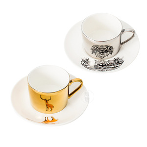Ensemble tasse à café en céramique de luxe avec soucoupe, motif cerf doré et tigre argenté, forme cylindrique, pour le thé de l'après-midi - Product Image 1