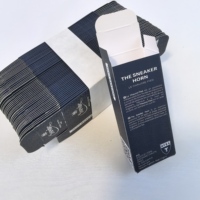 Boîte cosmétique noire et blanche personnalisée, style luxueux, boîte à rabat, emballage haut de gamme pour soins de la peau