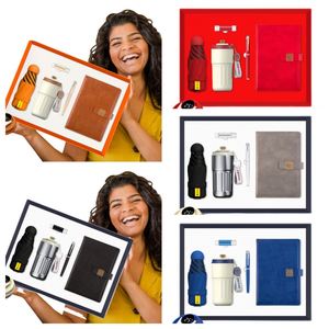 10000mAh Wireless Power Bank with 8 In1 Gift Set Christmas Mouse Name Card Holder Pen 32G USB Key Chain Vacuum Flask <b>Bookmark</b> - Product Image 3