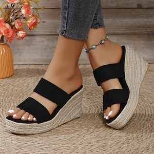 Sandales <span class=keywords><strong>compensées</strong></span> à bout rond pour femmes en cuir PU avec semelle en caoutchouc, style espadrille, vente en gros d'usine - Product Image 3