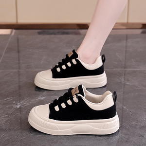 Zapatillas Blancas Estilo 2026 para Niñas - Calzado Deportivo de Suela Gruesa y Caña Alta para Caminar con Comodidad y Resistencia - Product Image 2