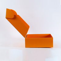 Boîte d'expédition en carton ondulé personnalisée, mate, imprimée recto-verso, pour l'emballage de vêtements et de sous-vêtements - Pliable et personnalisable, idéale pour les cadeaux