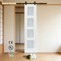 Portes pliantes intérieures modernes personnalisées en bois massif et MDF avec isolation acoustique pour vestiaires, hôtels, chambres et villas