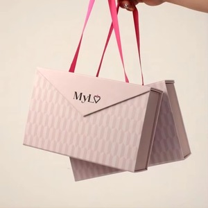 Caja de embalaje de cartón rígido con asa de cinta, apta para unión magnética y personalizable según los requisitos. - Product Image 2