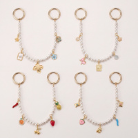 Accessoires de mode : Porte-clés chaîne de perles avec breloques interchangeables (pêche, étoile, champignon) et breloque de sac pour femme