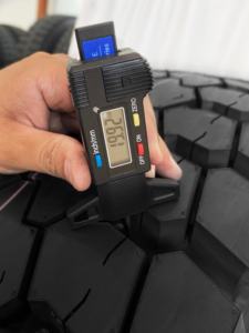 12r22.5 Neumáticos <span class=keywords><strong>de</strong></span> camión Neumático <span class=keywords><strong>de</strong></span> camión 12r20 y 12r22.5 12r22.5 20 Neumático <span class=keywords><strong>de</strong></span> camión - Product Image 3