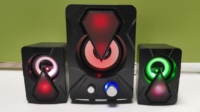 Speaker Gaming USB Portabel untuk Laptop dengan Lampu LED RGB 2.1 Backlit untuk Penggunaan di Luar Ruangan, Dalam Ruangan, Komputer, Kantor, dan Tablet