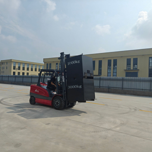 High Strength Lithium-Ion Electric <strong>Forklift</strong> 3-5 Ton For Heavy Material Lifting With Indoor/Outdoor Use - Product Image 4