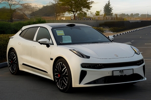 ZE EKR 001 AWD 2024, Vehículo Eléctrico de Lujo - Product Image 5