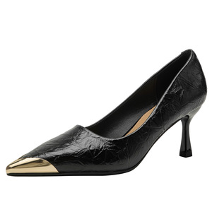 รองเท้าส้นสูงหนังแท้สำหรับผู้หญิง ระบายอากาศได้ดี ผิวสัมผัสแบบหนังกลับ หัวแหลม เหมาะสำหรับใส่เดินทางทุกวัน งานสังสรรค์วันหยุดสุดสัปดาห์ - Product Image 4