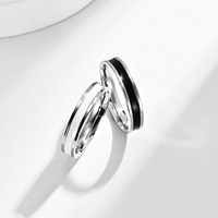 Ins einfacher edelstahl schwarz und weiß kunststoff neutrales paar ring ring für europäische und amerikanische männer und frauen hochzeit engagement