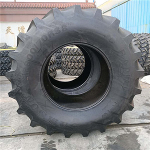 Pneus de tracteur agricole à haute puissance Spot 800/<span class=keywords><strong>70R38</strong></span> <span class=keywords><strong>650</strong></span>/65R38 <span class=keywords><strong>650</strong></span>/65R42 Pneu en acier à chevrons pour moissonneuse - Product Image 2