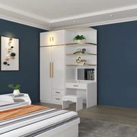 Armoire blanche minimaliste avec quincaillerie dorée, éclairage LED, placard de chambre à coucher haut de gamme avec étagère ouverte, ensemble de coiffeuse intégré
