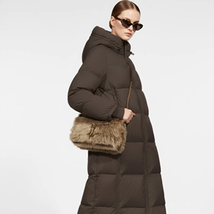 QLYP Giacca Lunga Invernale Impermeabile alla Moda, Imbottita in Piuma, con Zip, Cappuccio Regolabile e Colletto Alto - Product Image 1