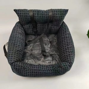 Cama Portátil para Perros y Gatos para las Cuatro Estaciones con Cojín de Seguridad Desmontable Hecho de Algodón Oxford - Product Image 1